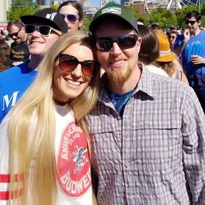 Meet your Posher, Casey